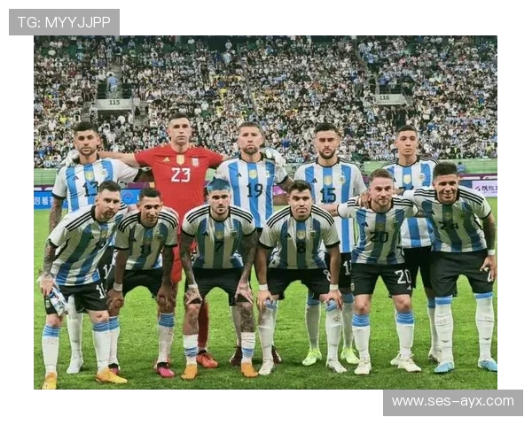 阿根廷队攻守转换迅速，展现强大反击能力